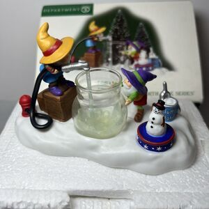 Department 56 "Fillers & Flakers" #56855 North Pole Series Elf Santa Christmas